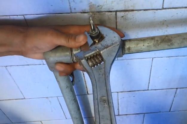 水管閥門(mén)拆卸步驟圖，老師傅全程圖解怎么換！