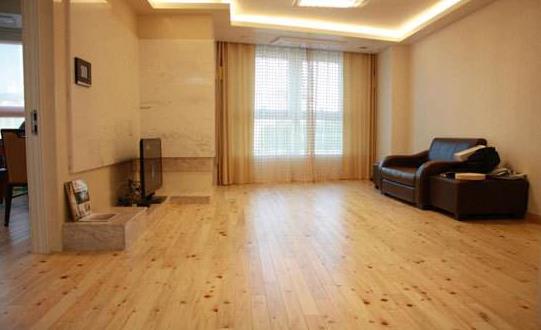 地暖能鋪實木地板么？你應(yīng)該要規(guī)避的二大危害！